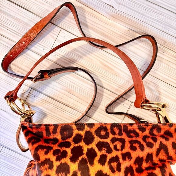 061-JPK Paris Animal Print Nylon shoulder bag w/ crossbody strap - Picture 10 of 11